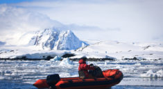 Winter, RIB boat, Antarctica - depositphotos.com