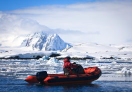 Winter, RIB boat, Antarctica - depositphotos.com