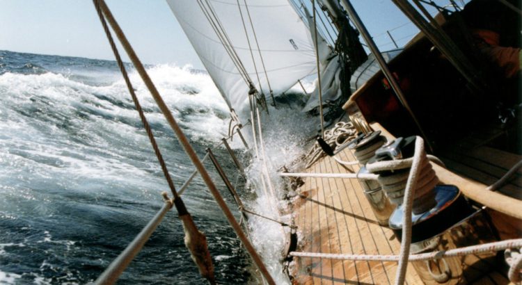 TOP 5 best films about the sea and yachts - Flotilia