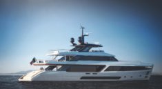 Benetti представила новую яхту Motopanfilo 37 в стиле шестидесятых годов