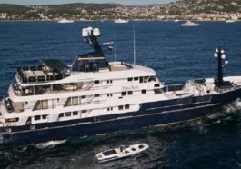 Ecclestone buys Briatore yacht at auction