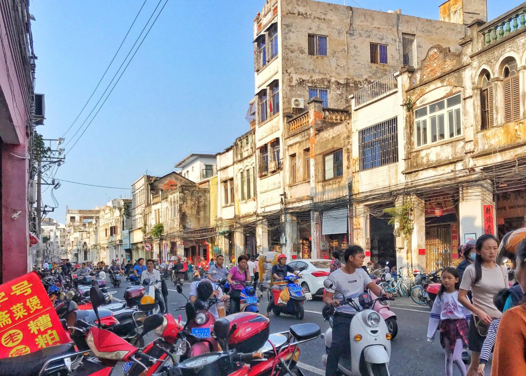 Haikou receives more than a million tourists during New Year's celebrations