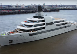 The new yacht of Roman Abramovich for 450 million euros is undergoing sea trials