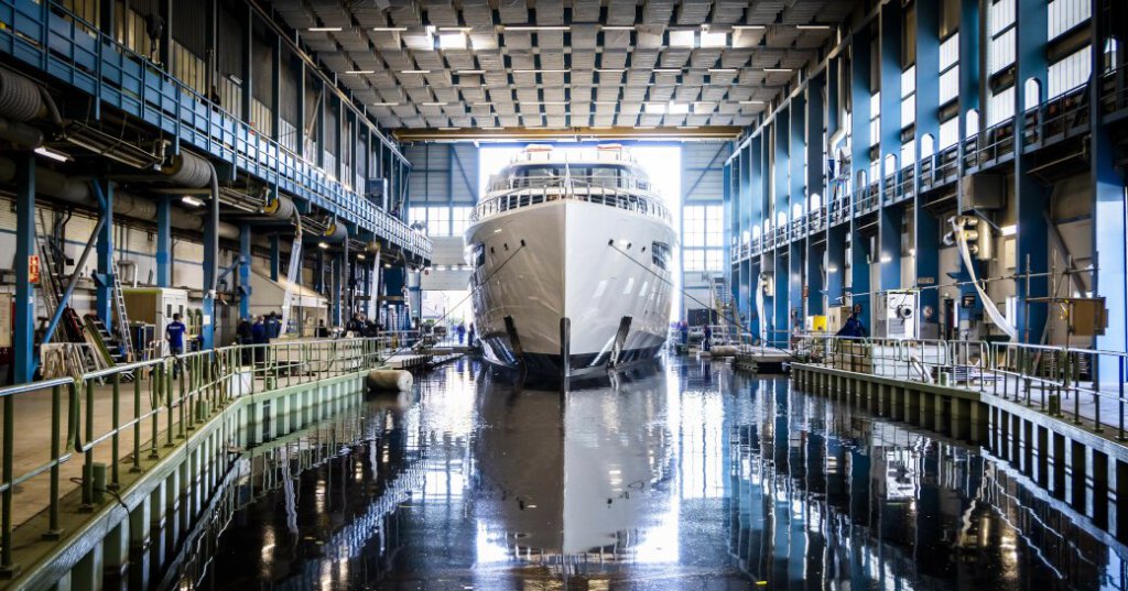 Feadship launches hybrid superyacht VIVA