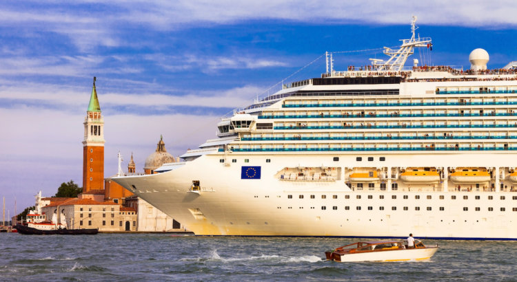 Italy bans cruise ships from entering Venice