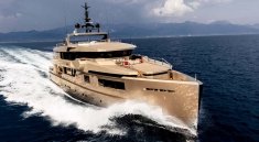 Giorgio Armani invests in Italian superyacht builder