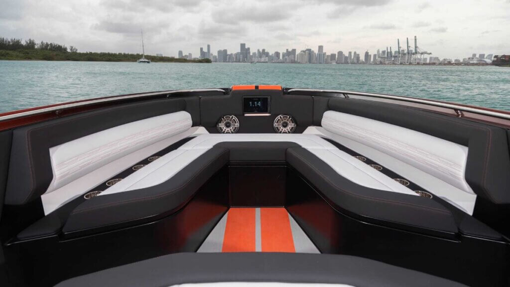 Mercedes-AMG Introduces 2250 HP Race Boat