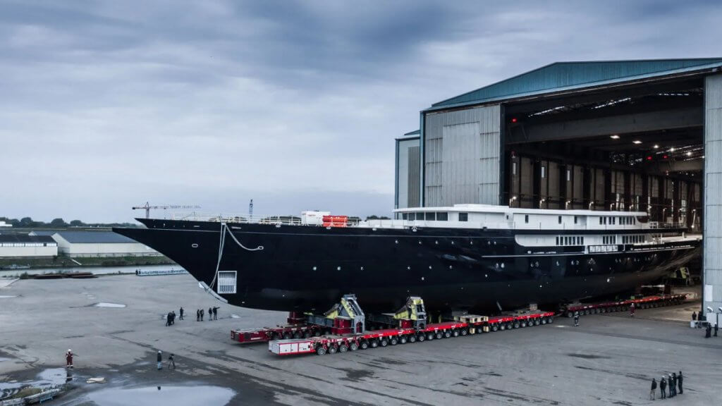 jeff bezos 127m yacht